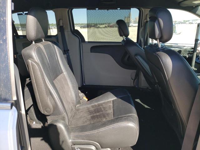 Photo 10 VIN: 2C4RDGCG9HR693715 - DODGE CARAVAN 