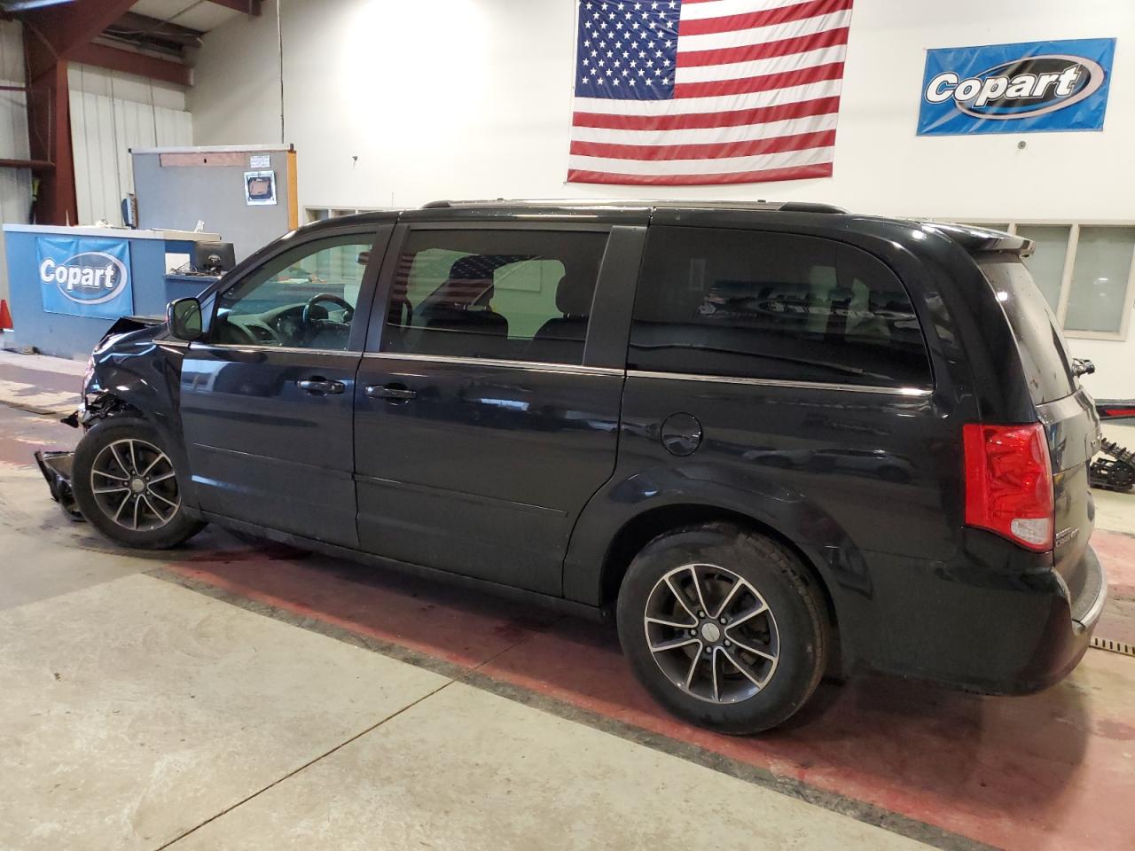 Photo 1 VIN: 2C4RDGCG9HR717253 - DODGE CARAVAN 