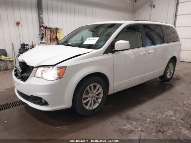 Photo 1 VIN: 2C4RDGCG9JR215753 - DODGE GRAND CARAVAN 