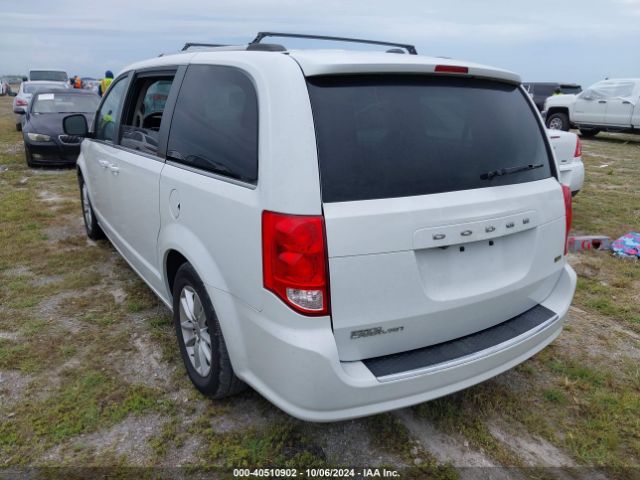 Photo 2 VIN: 2C4RDGCG9JR216353 - DODGE GRAND CARAVAN 