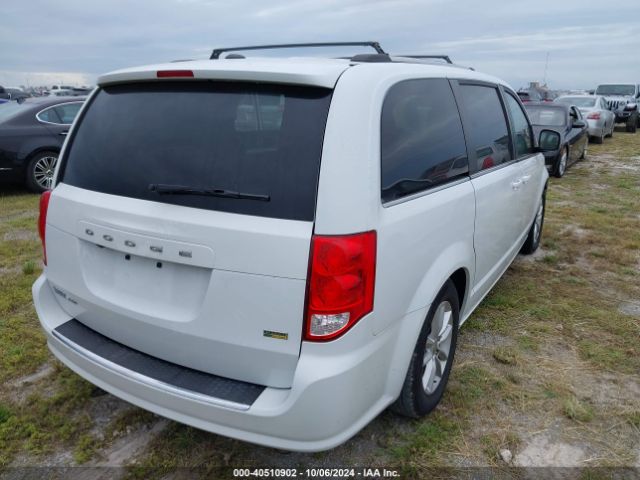 Photo 3 VIN: 2C4RDGCG9JR216353 - DODGE GRAND CARAVAN 