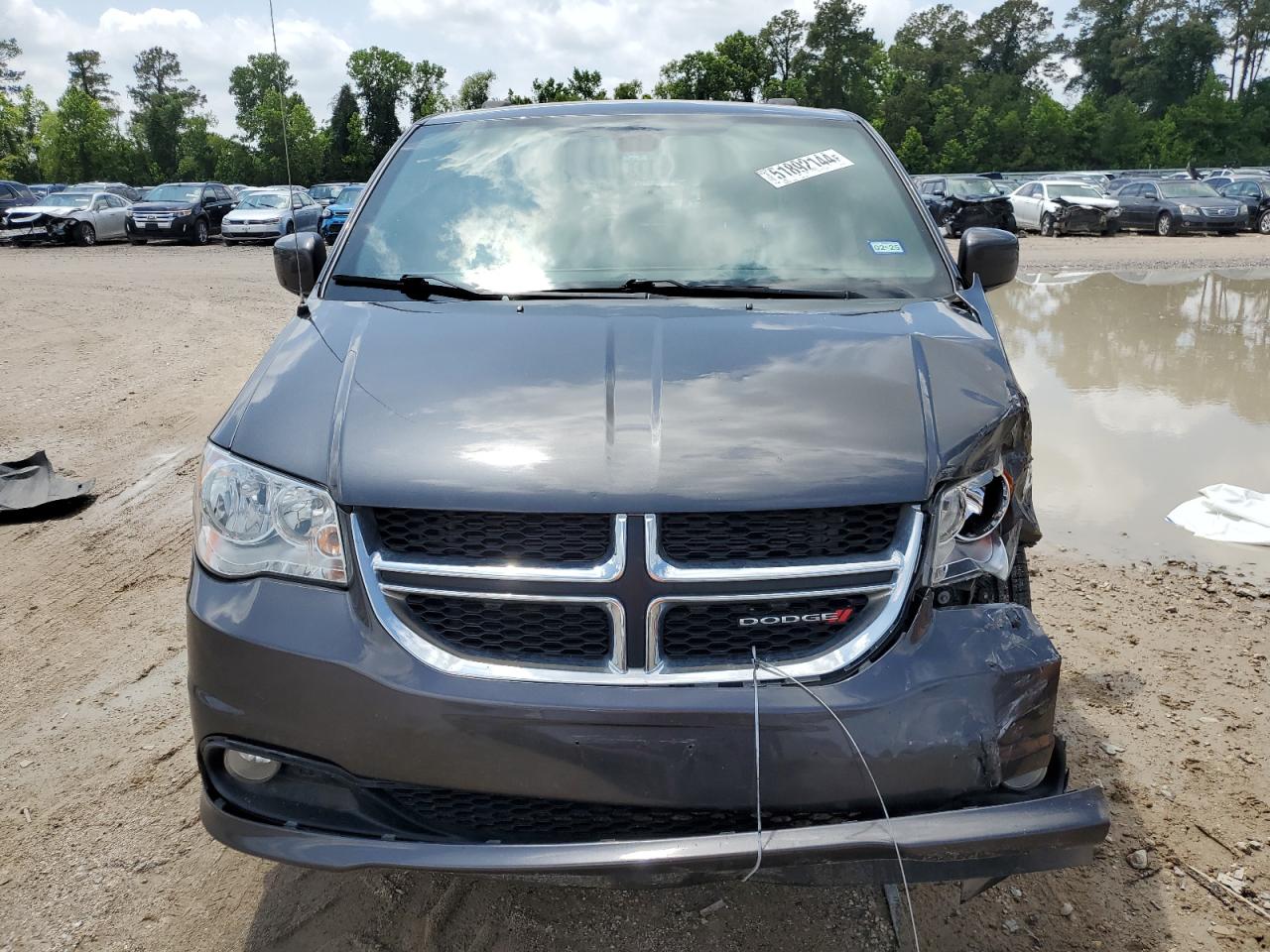 Photo 4 VIN: 2C4RDGCG9JR297712 - DODGE CARAVAN 