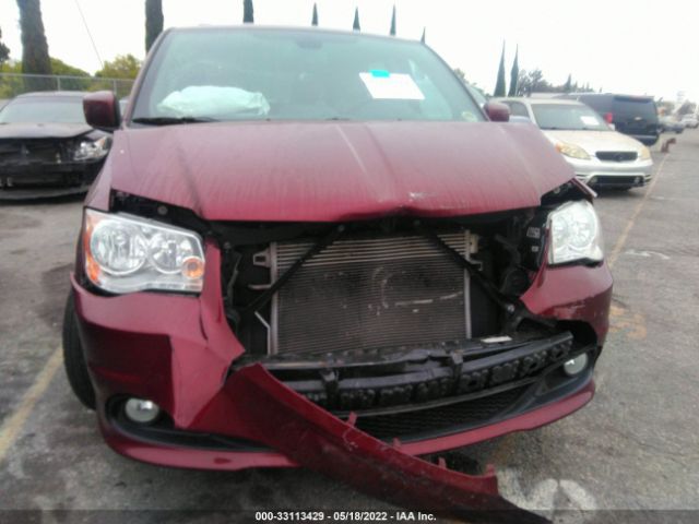 Photo 5 VIN: 2C4RDGCG9JR298052 - DODGE GRAND CARAVAN 