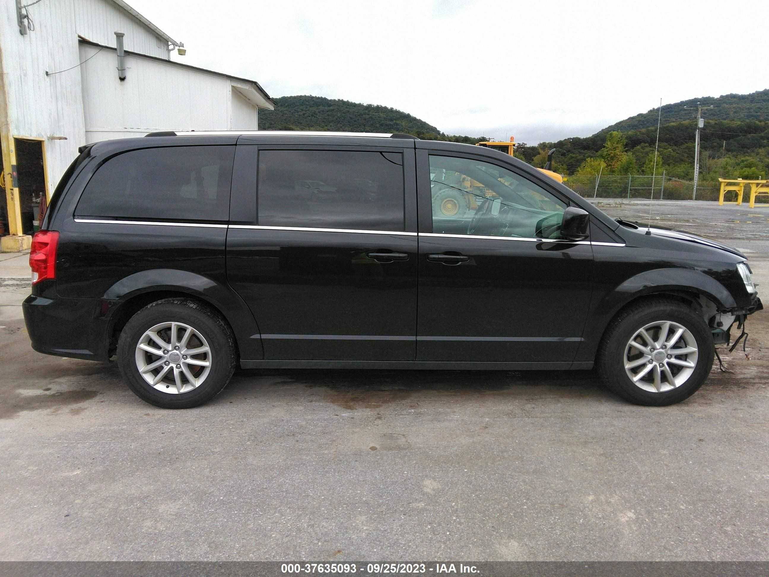 Photo 13 VIN: 2C4RDGCG9KR514063 - DODGE CARAVAN 