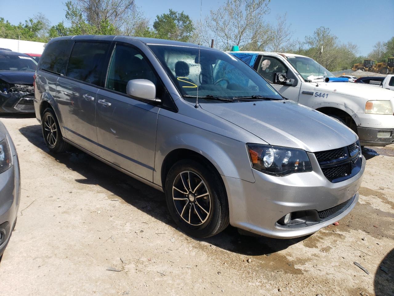 Photo 3 VIN: 2C4RDGCG9KR568849 - DODGE CARAVAN 