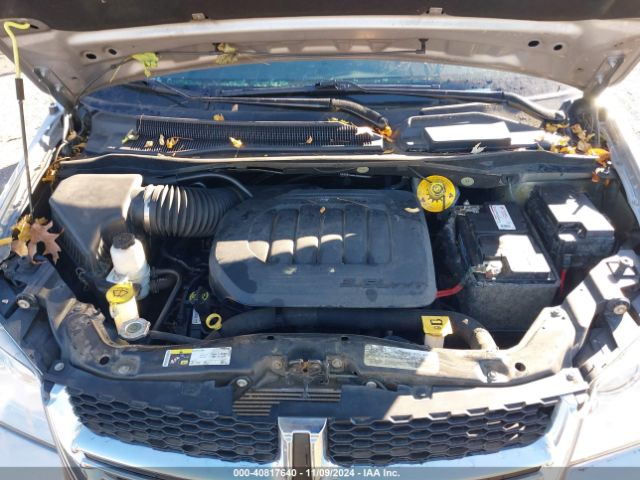 Photo 9 VIN: 2C4RDGCG9KR598952 - DODGE GRAND CARAVAN 