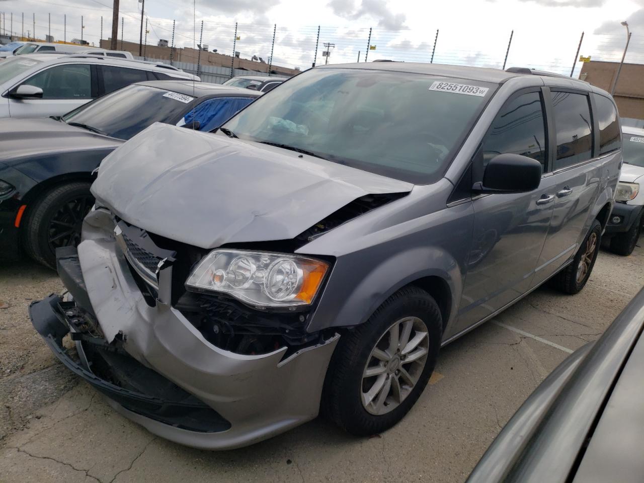 Photo 0 VIN: 2C4RDGCG9KR601591 - DODGE CARAVAN 