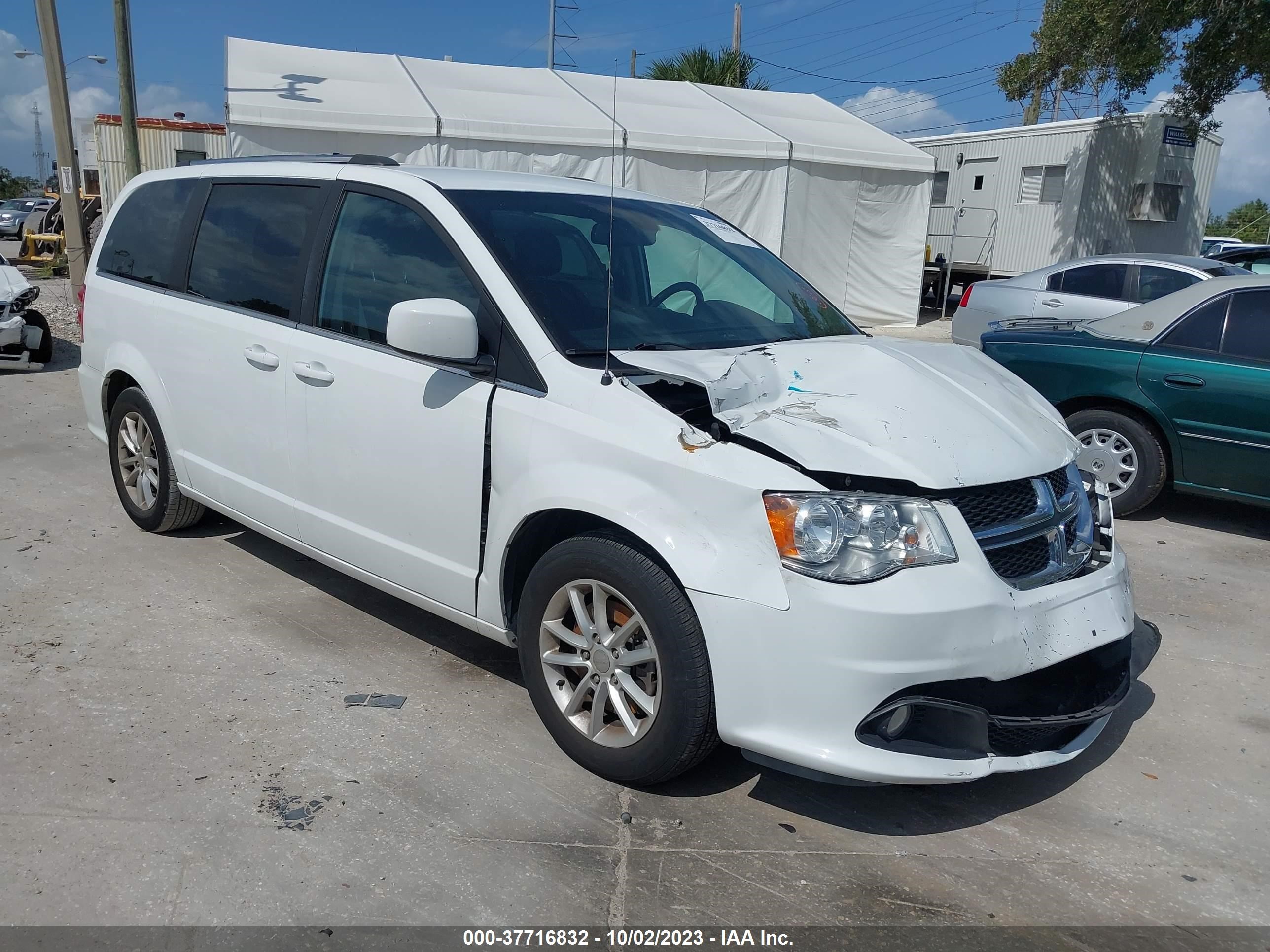 Photo 0 VIN: 2C4RDGCG9KR759168 - DODGE CARAVAN 