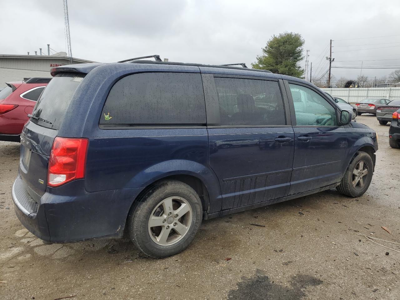 Photo 2 VIN: 2C4RDGCGXCR310213 - DODGE CARAVAN 