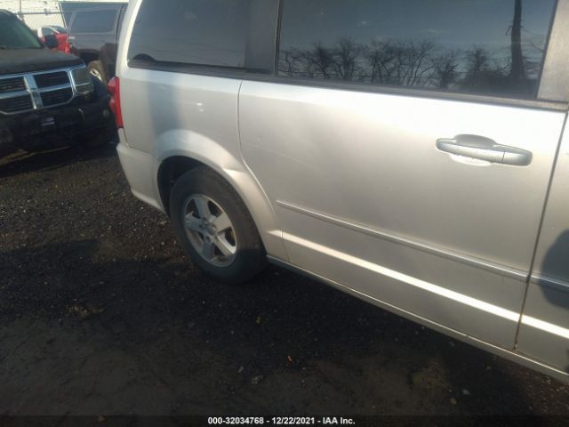 Photo 5 VIN: 2C4RDGCGXCR357905 - DODGE GRAND CARAVAN 