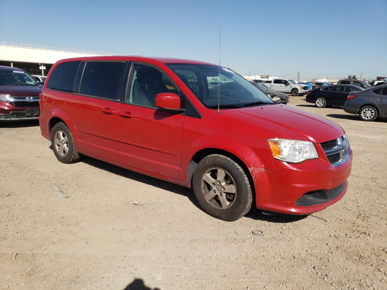 Photo 3 VIN: 2C4RDGCGXDR580706 - DODGE CARAVAN 