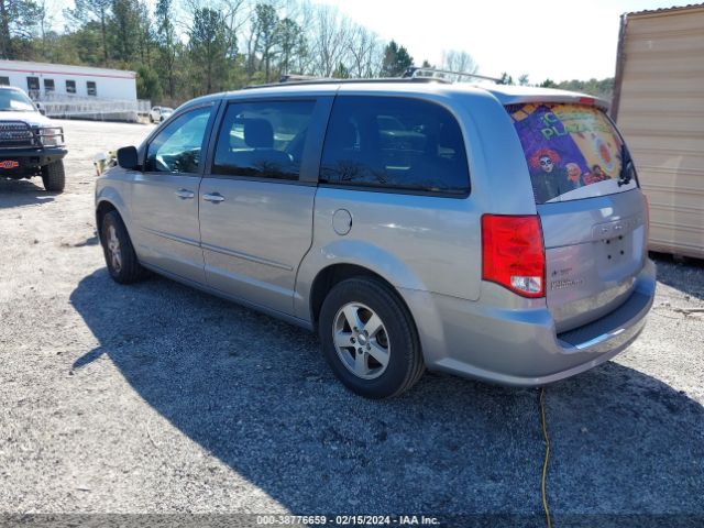 Photo 2 VIN: 2C4RDGCGXDR582696 - DODGE GRAND CARAVAN 