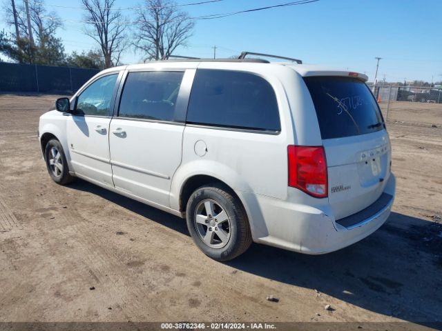 Photo 2 VIN: 2C4RDGCGXDR625675 - DODGE GRAND CARAVAN 