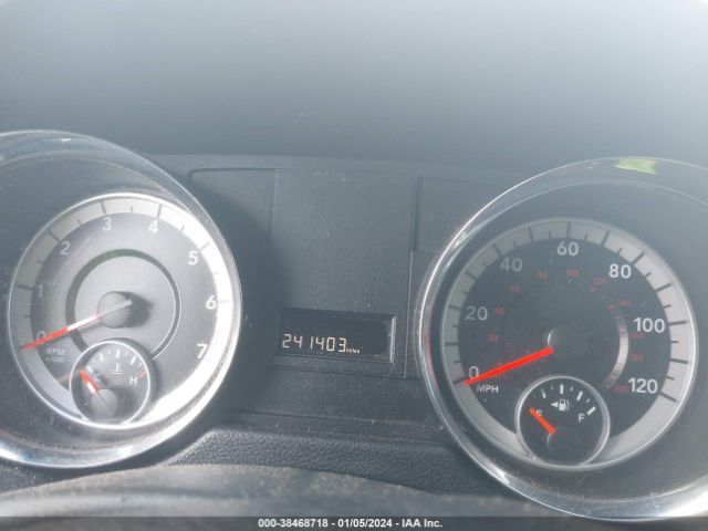 Photo 6 VIN: 2C4RDGCGXDR678201 - DODGE GRAND CARAVAN 