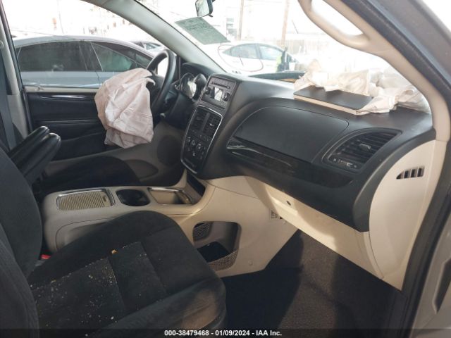 Photo 4 VIN: 2C4RDGCGXGR257776 - DODGE GRAND CARAVAN 