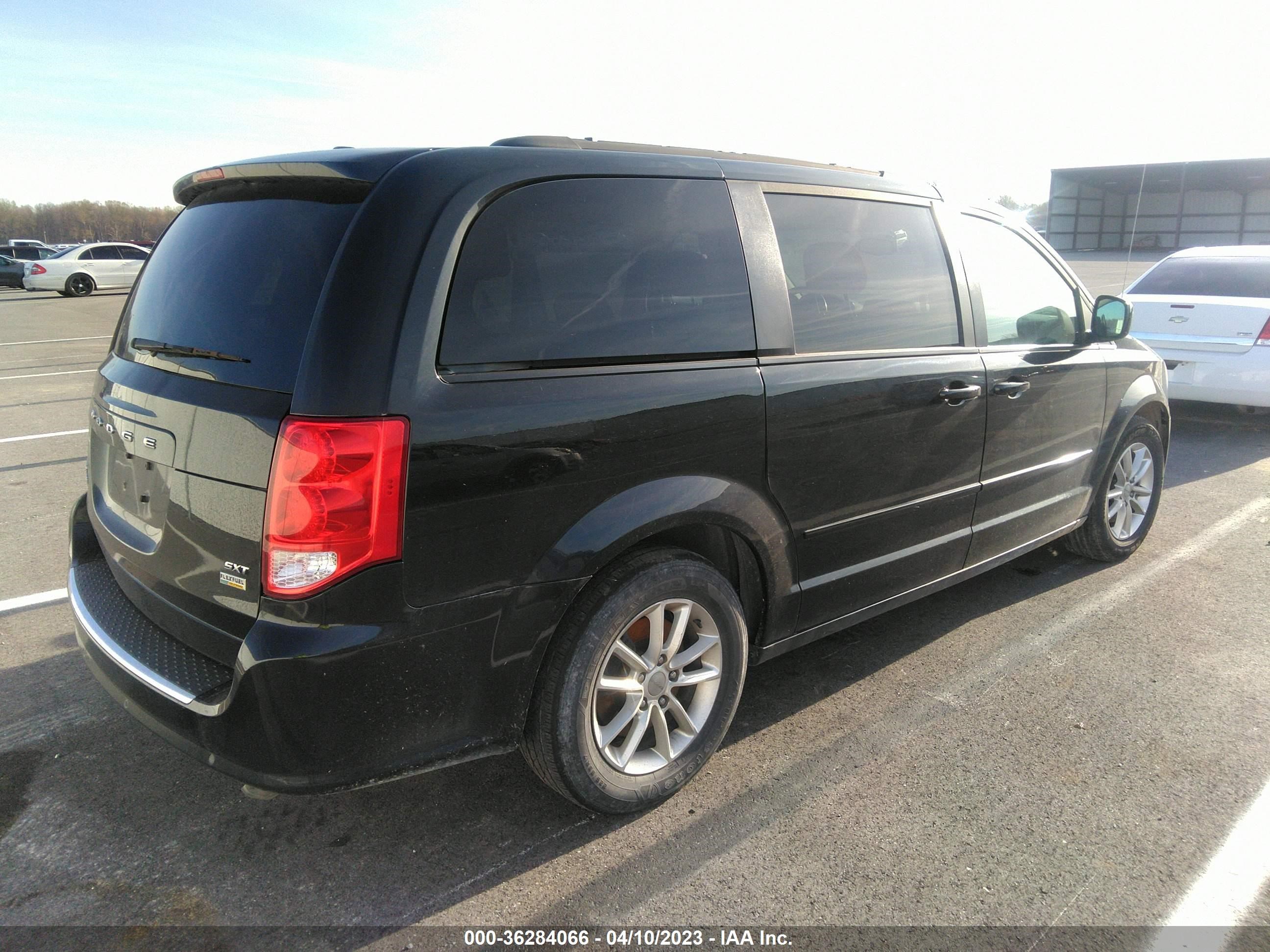 Photo 3 VIN: 2C4RDGCGXGR361653 - DODGE CARAVAN 