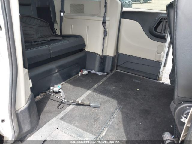 Photo 7 VIN: 2C4RDGCGXHR677572 - DODGE GRAND CARAVAN 