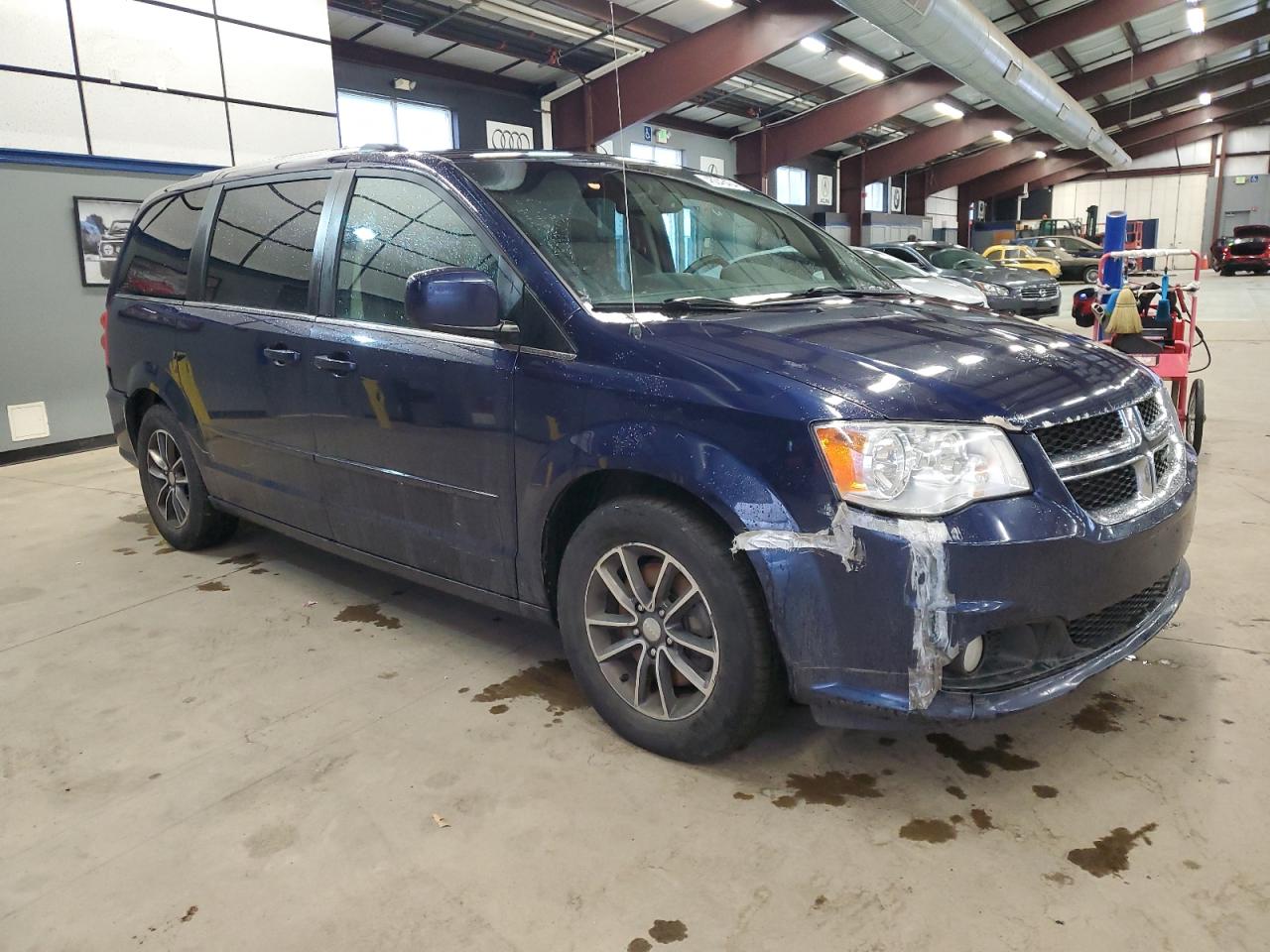 Photo 3 VIN: 2C4RDGCGXHR687583 - DODGE CARAVAN 