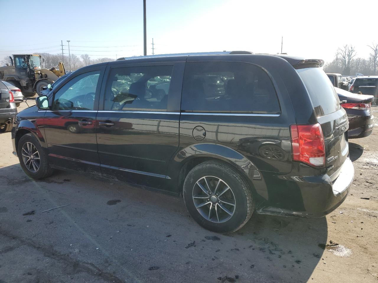 Photo 1 VIN: 2C4RDGCGXHR690709 - DODGE CARAVAN 