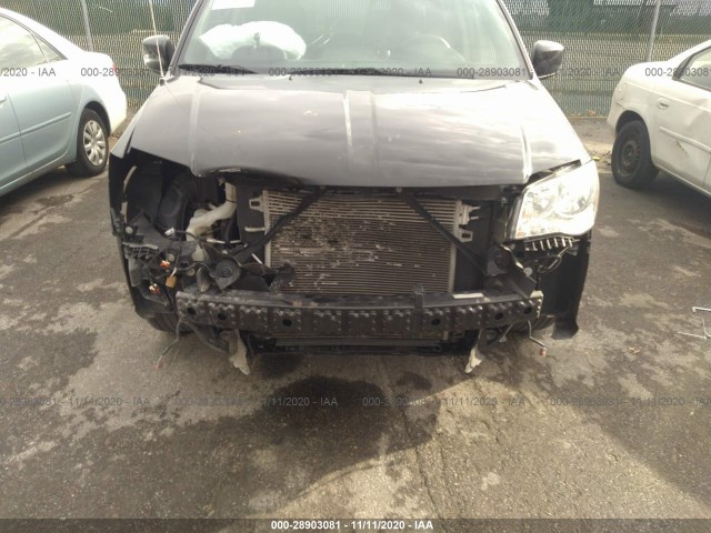 Photo 5 VIN: 2C4RDGCGXHR858882 - DODGE GRAND CARAVAN 