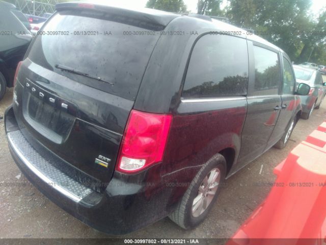 Photo 3 VIN: 2C4RDGCGXJR282345 - DODGE GRAND CARAVAN 