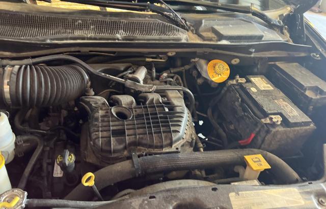 Photo 6 VIN: 2C4RDGCGXJR325999 - DODGE GRAND CARA 