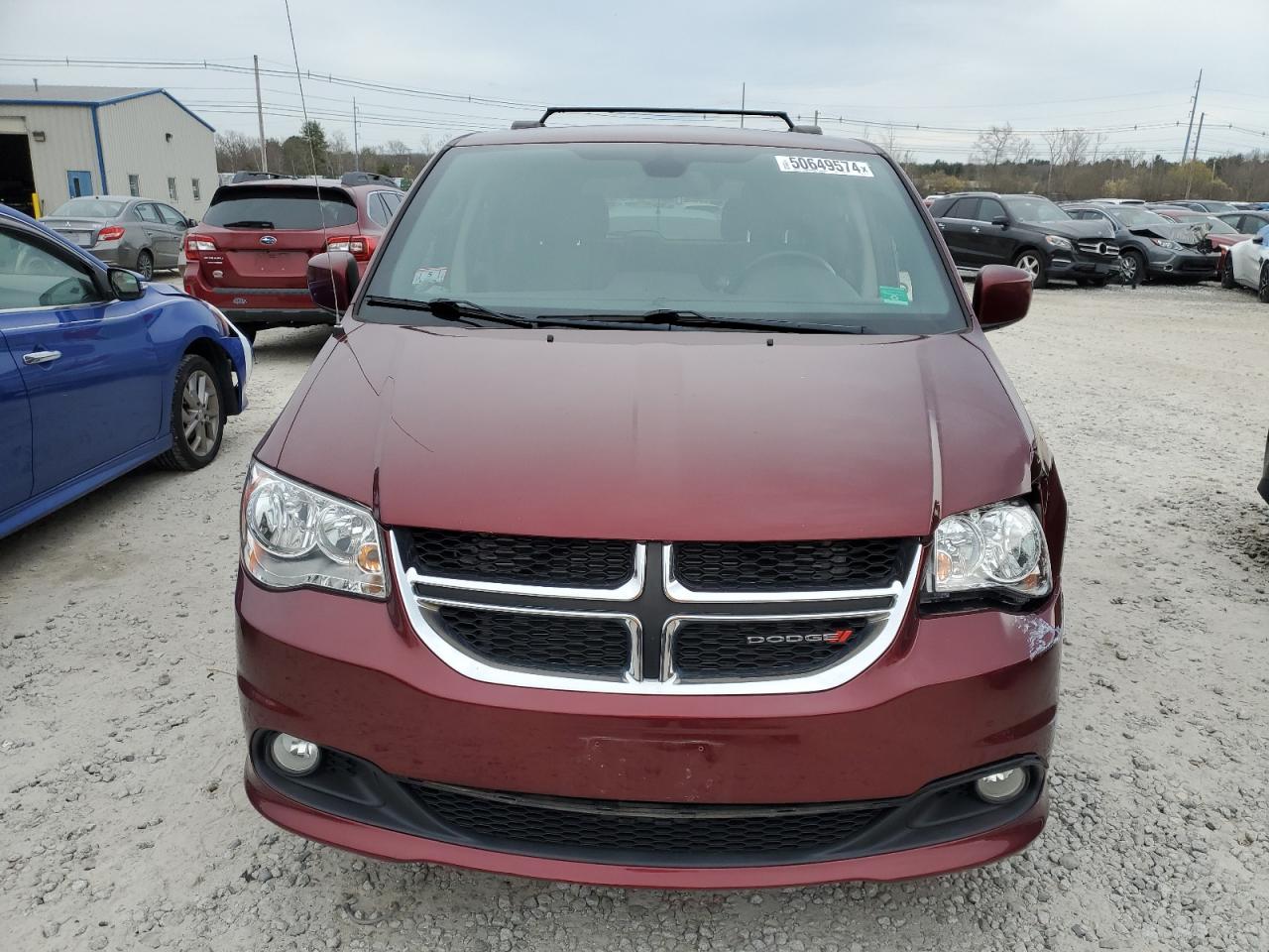 Photo 4 VIN: 2C4RDGCGXJR327610 - DODGE CARAVAN 