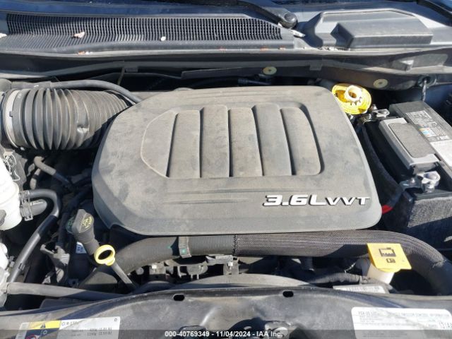 Photo 9 VIN: 2C4RDGCGXJR360817 - DODGE GRAND CARAVAN 