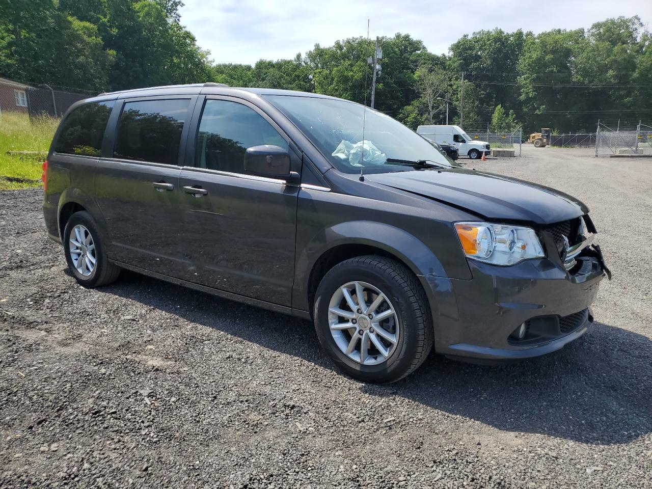 Photo 3 VIN: 2C4RDGCGXKR771054 - DODGE CARAVAN 