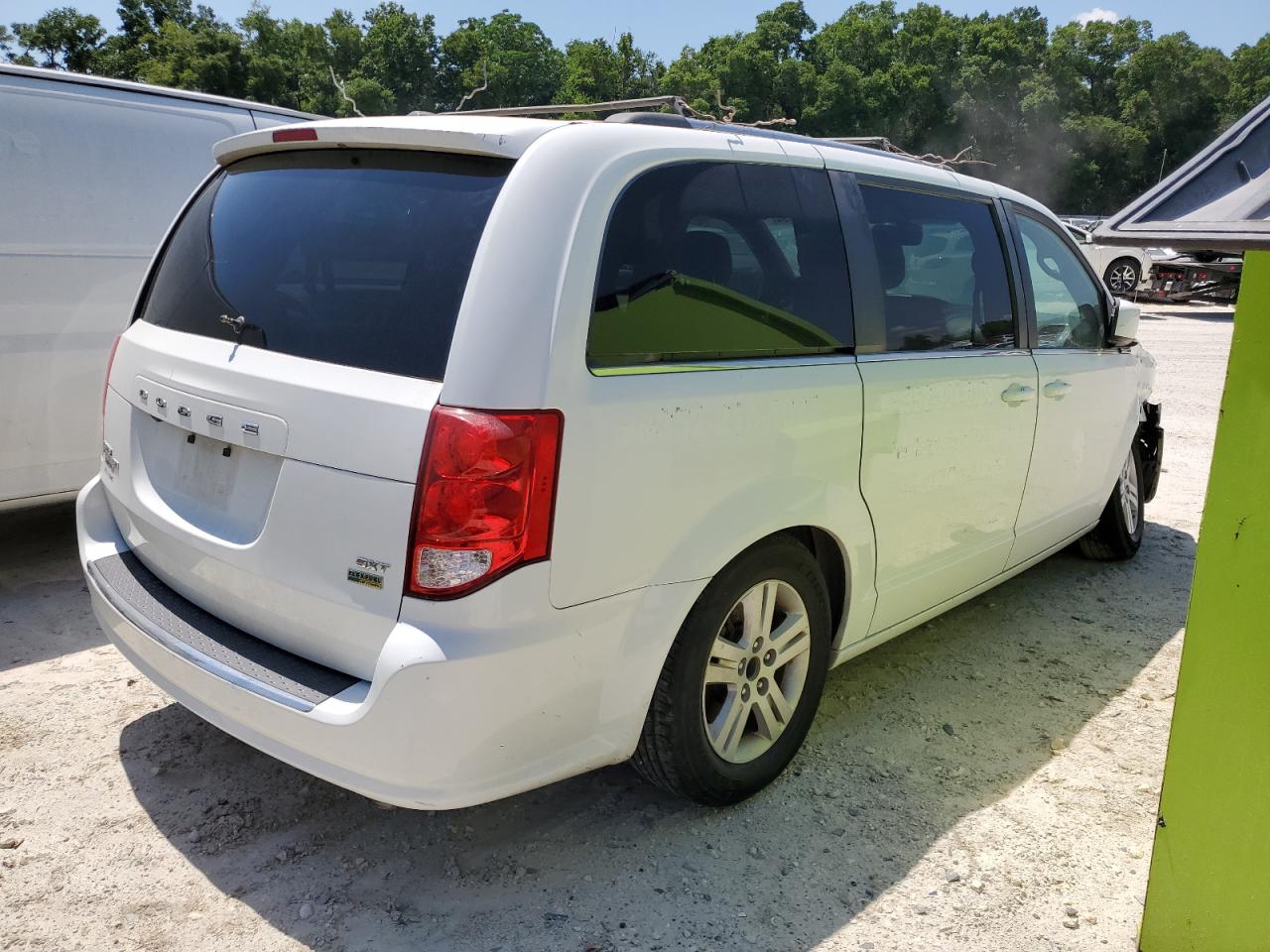 Photo 2 VIN: 2C4RDGCGXKR771944 - DODGE CARAVAN 