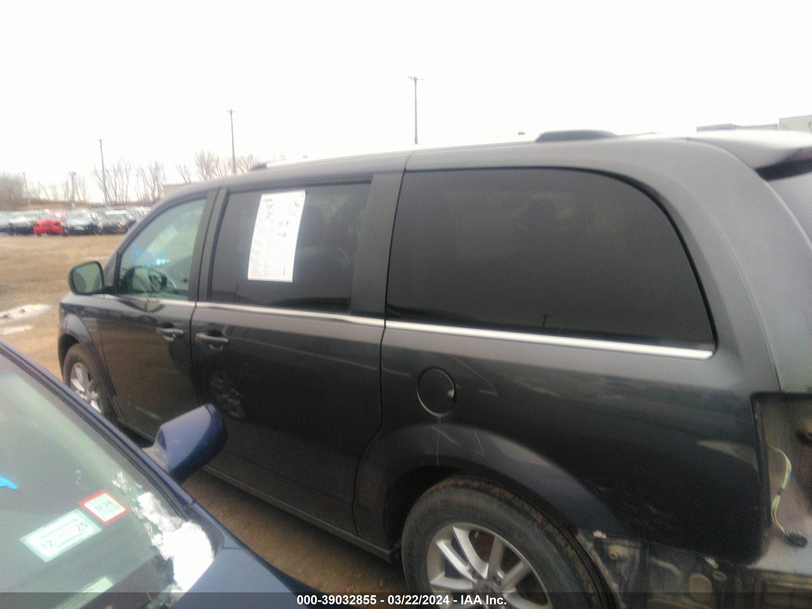 Photo 13 VIN: 2C4RDGCGXKR802870 - DODGE CARAVAN 