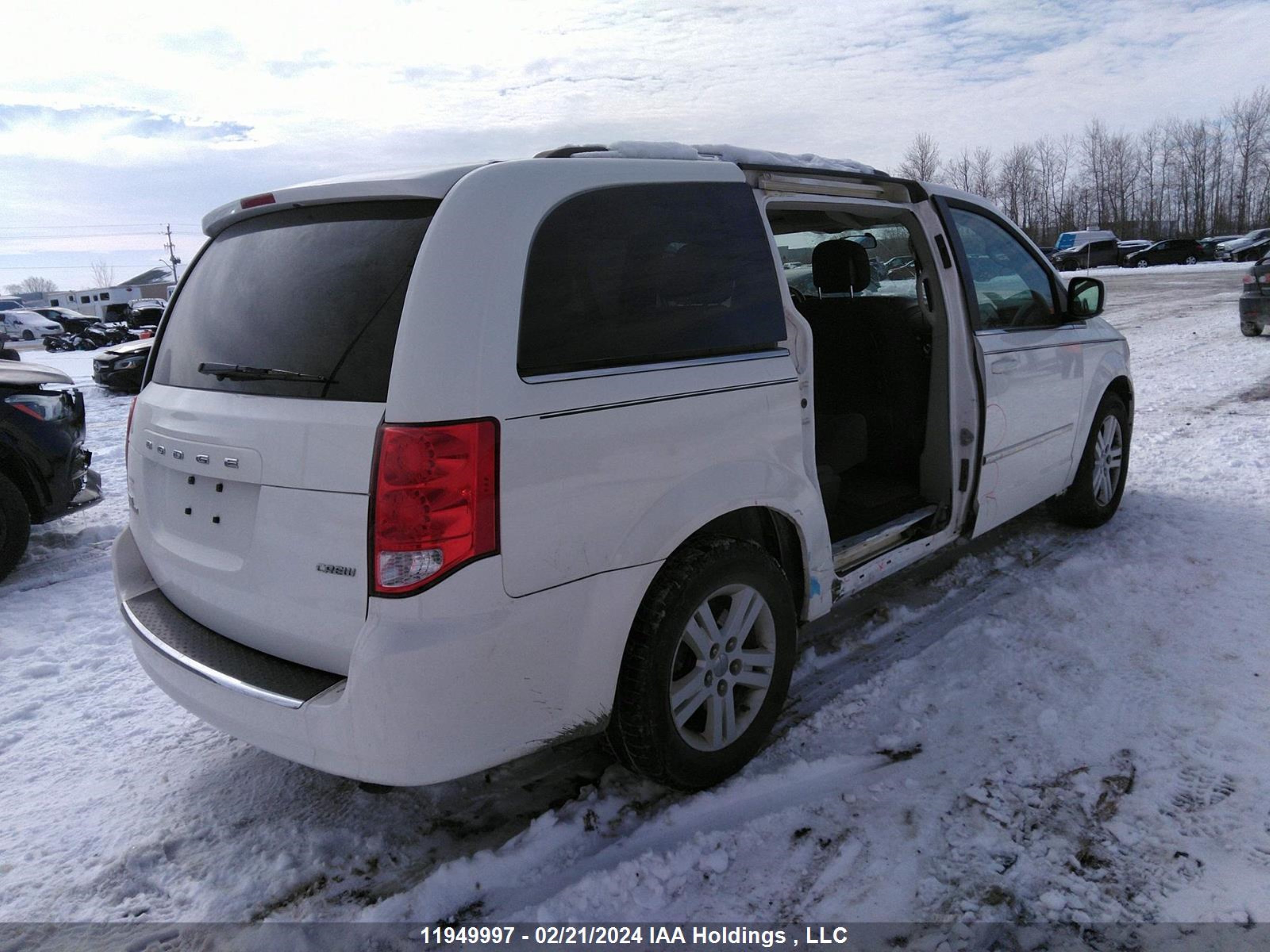 Photo 3 VIN: 2C4RDGDG0DR781934 - DODGE CARAVAN 