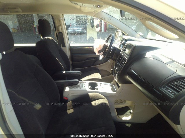 Photo 4 VIN: 2C4RDGDG1CR172401 - DODGE GRAND CARAVAN 