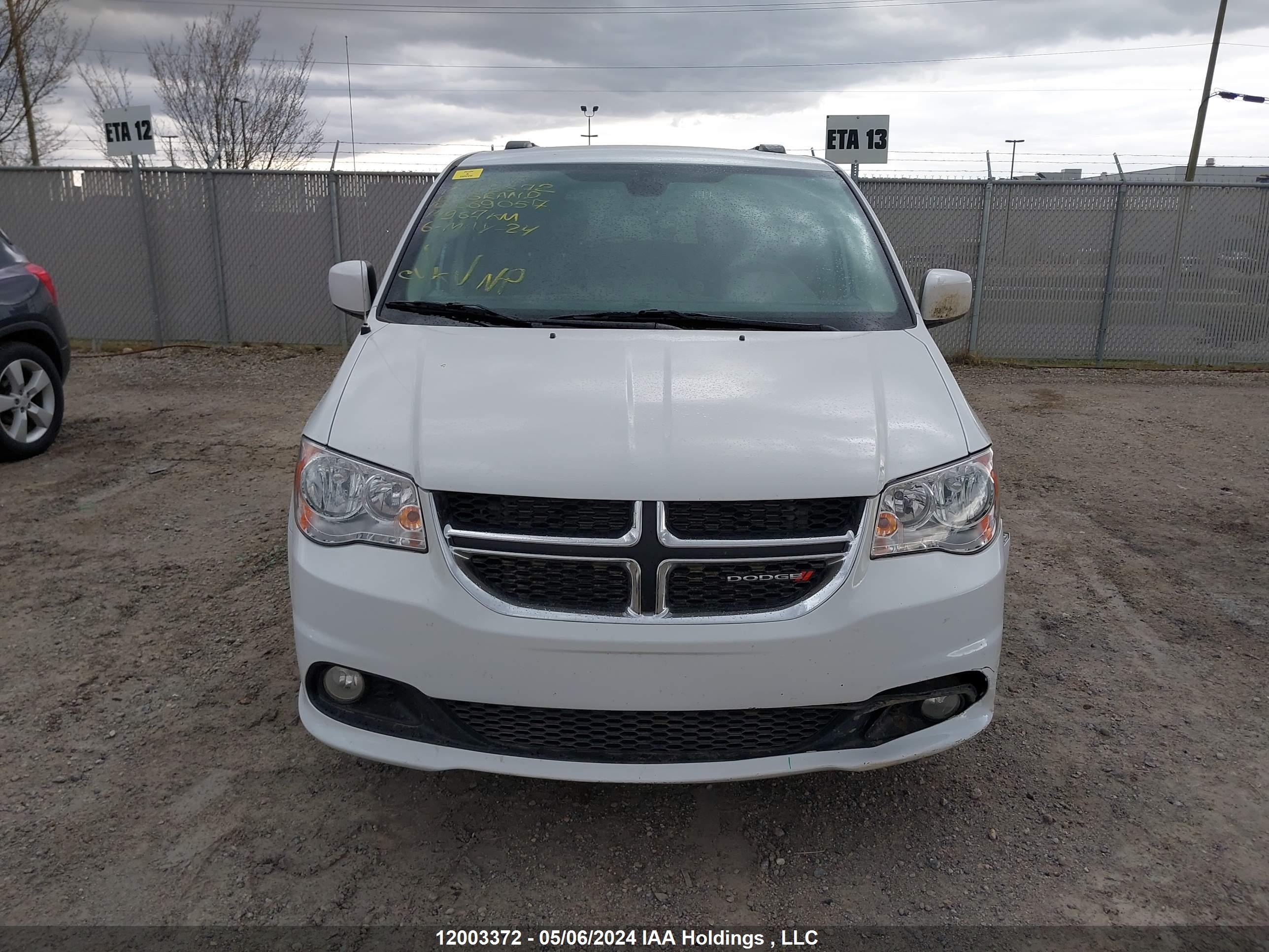 Photo 12 VIN: 2C4RDGDG1KR669057 - DODGE CARAVAN 