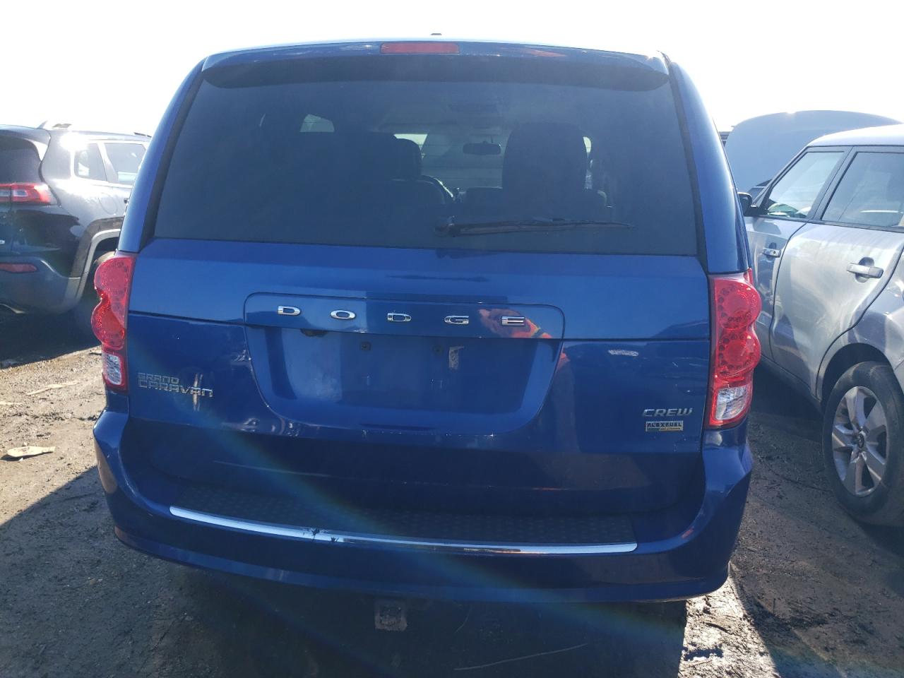 Photo 5 VIN: 2C4RDGDG2DR735781 - DODGE CARAVAN 