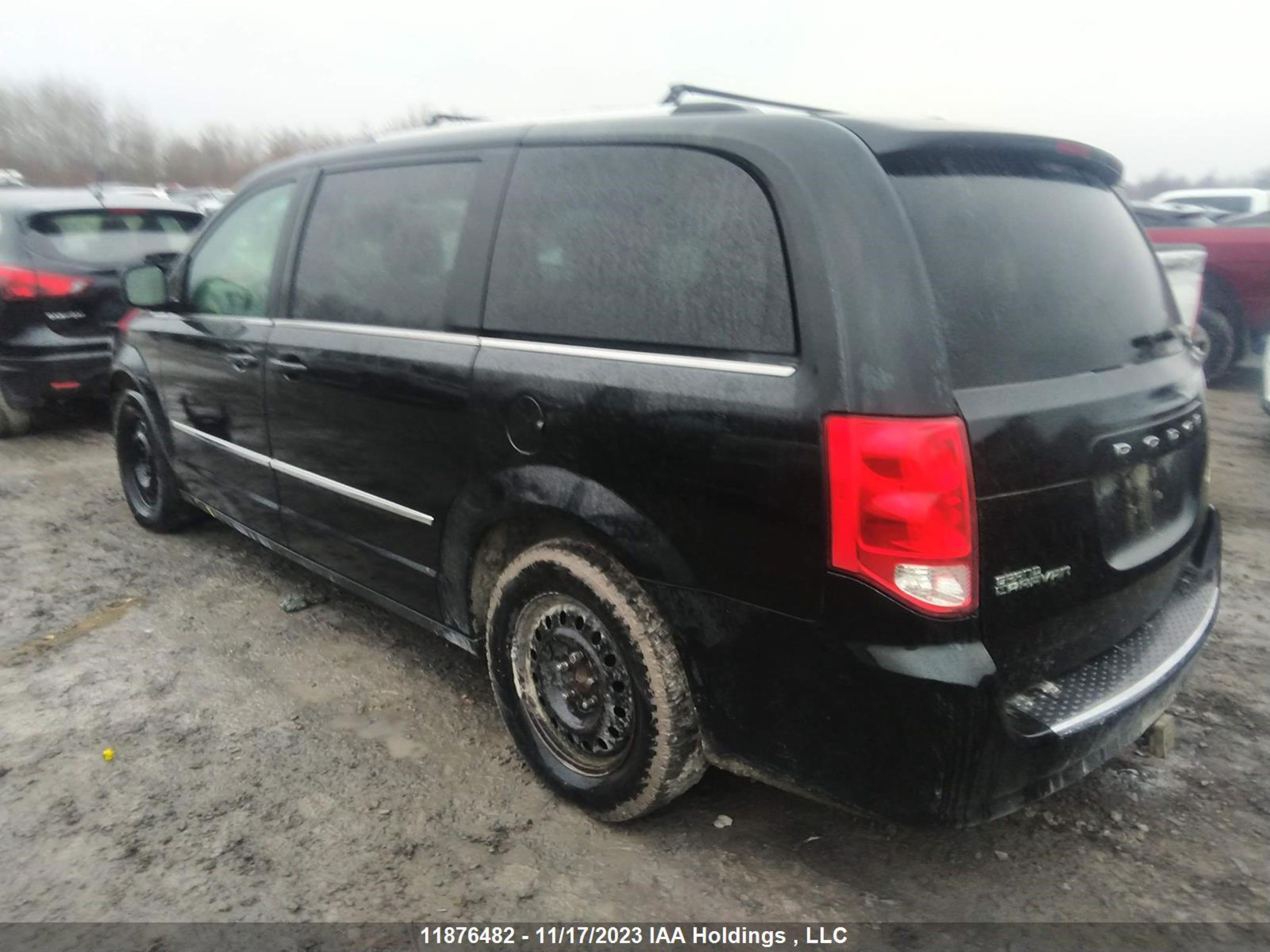 Photo 2 VIN: 2C4RDGDG2HR878400 - DODGE CARAVAN 