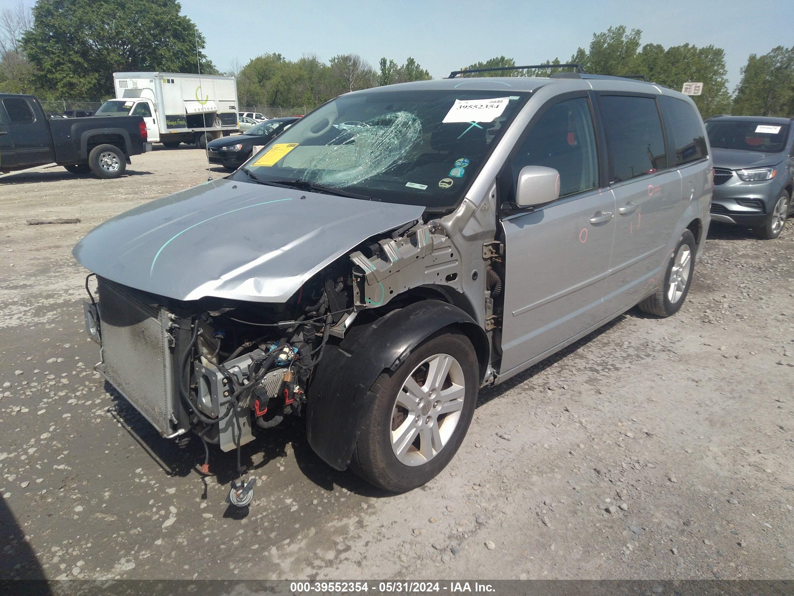 Photo 1 VIN: 2C4RDGDG3CR215569 - DODGE CARAVAN 