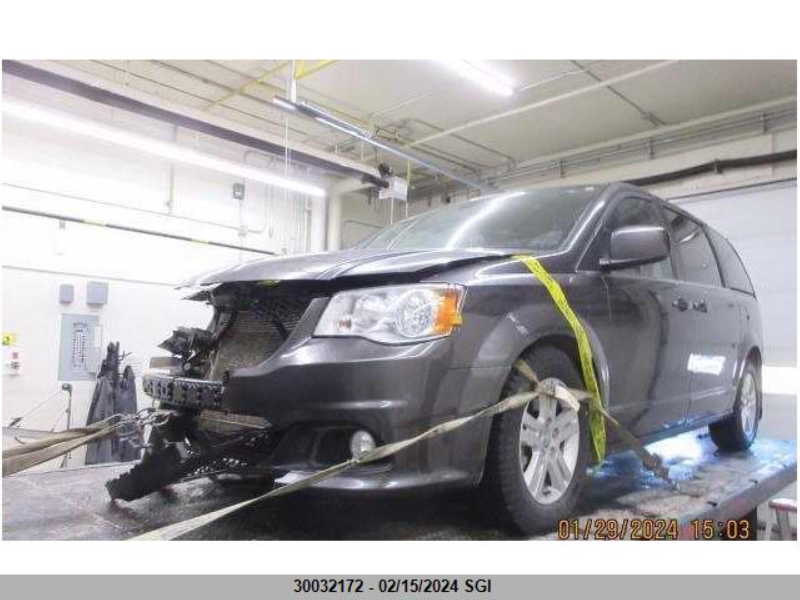 Photo 1 VIN: 2C4RDGDG4JR295509 - DODGE CARAVAN 