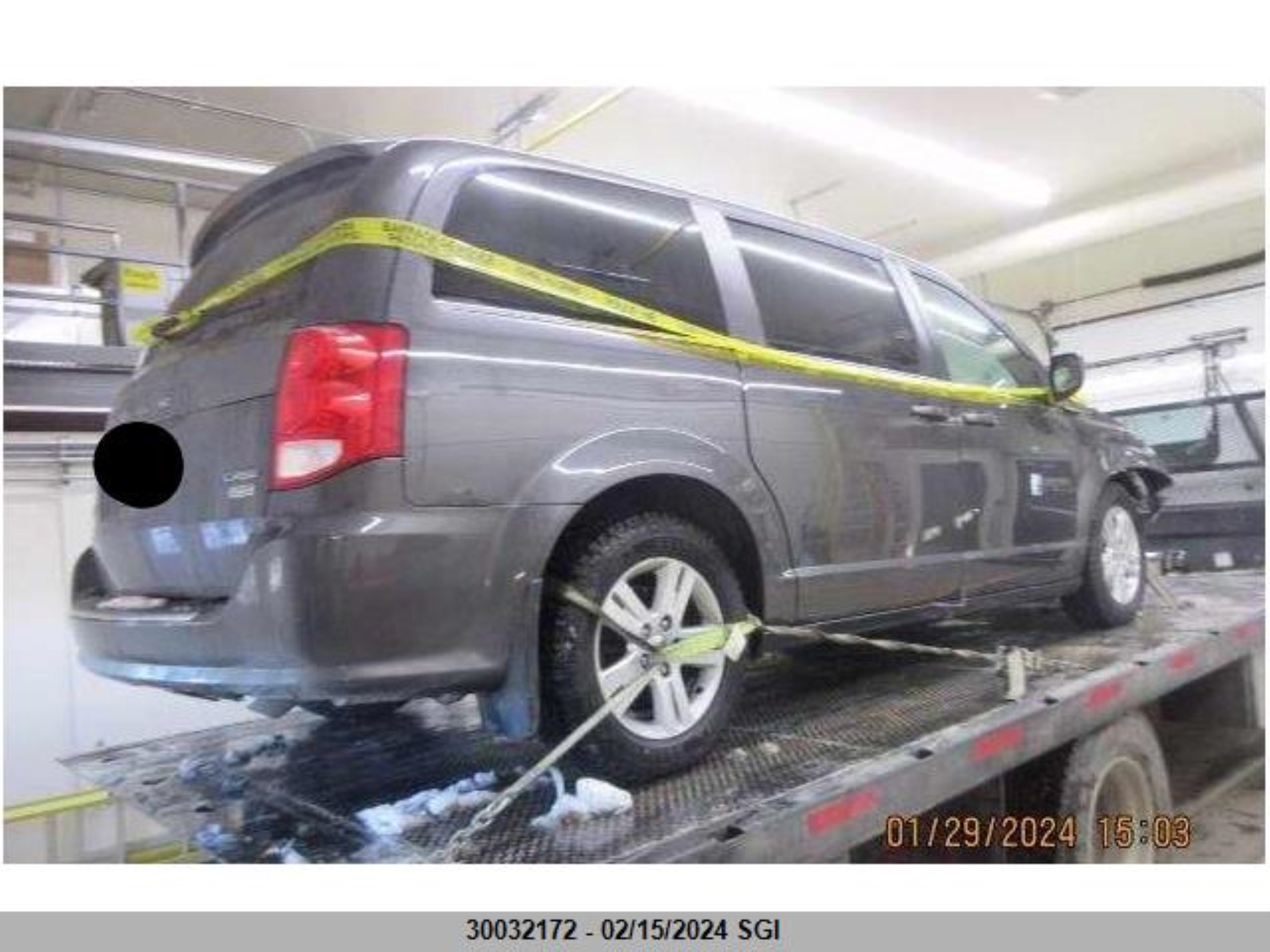 Photo 2 VIN: 2C4RDGDG4JR295509 - DODGE CARAVAN 