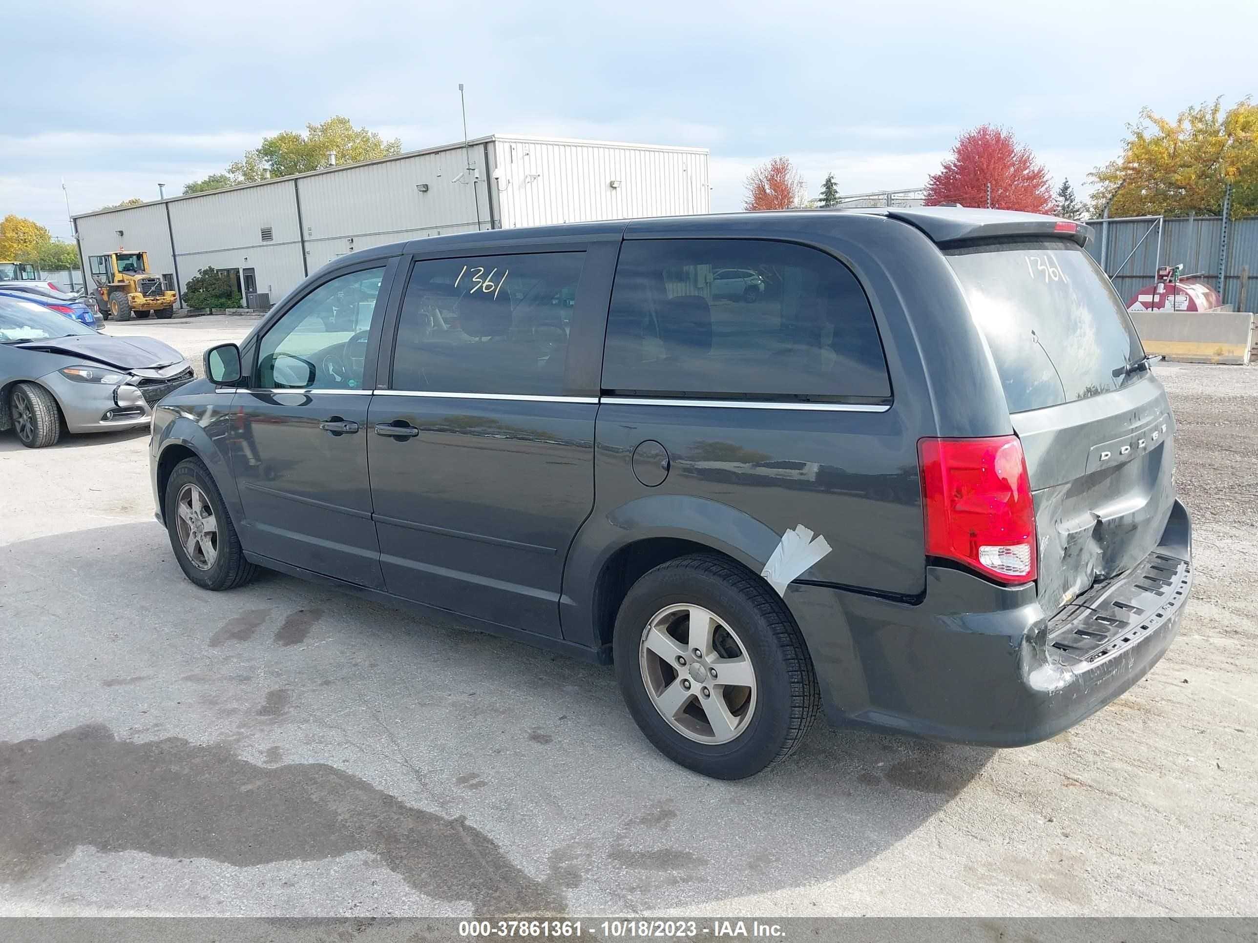 Photo 2 VIN: 2C4RDGDG5CR219560 - DODGE CARAVAN 