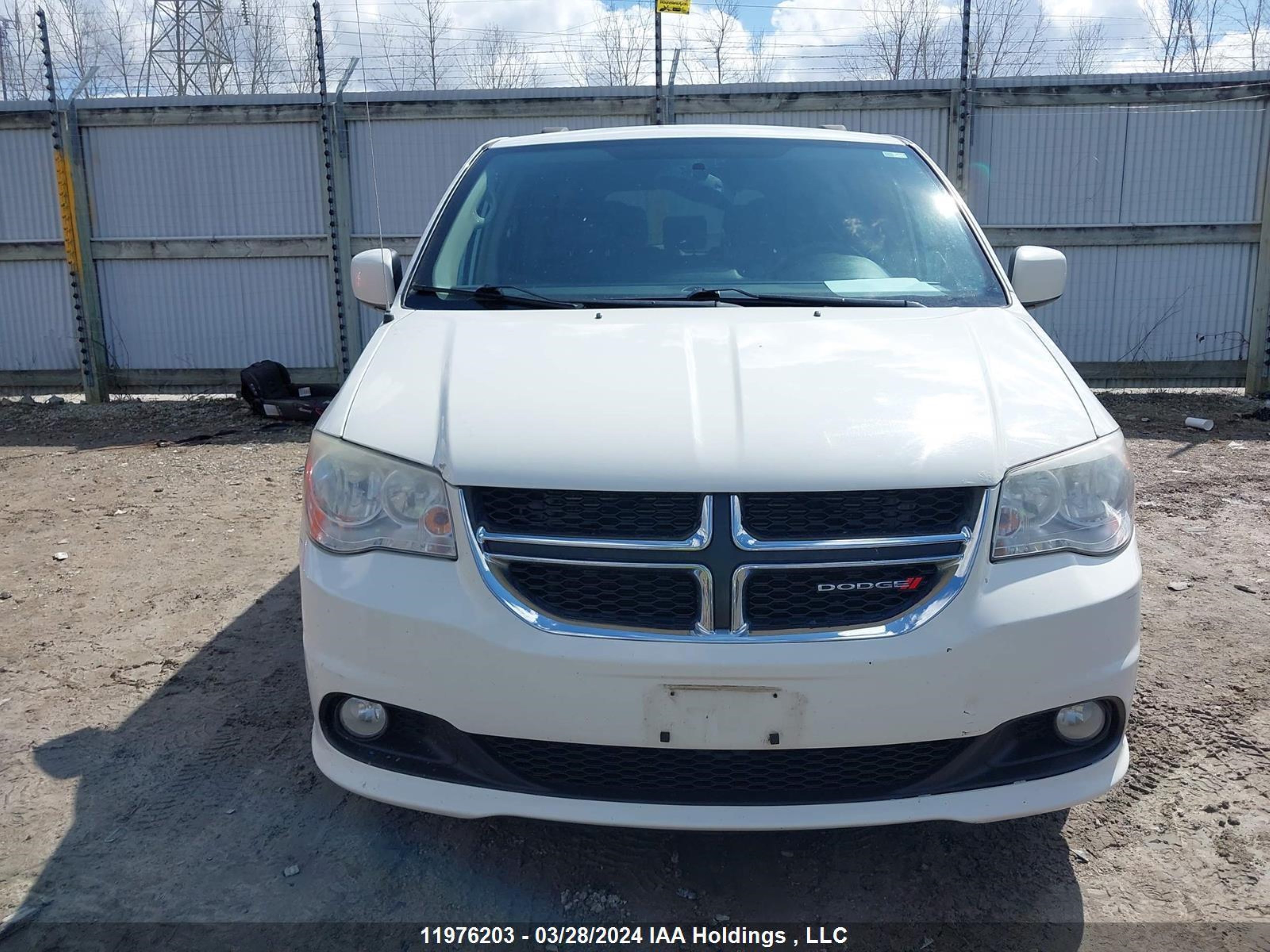 Photo 11 VIN: 2C4RDGDG5DR729263 - DODGE CARAVAN 