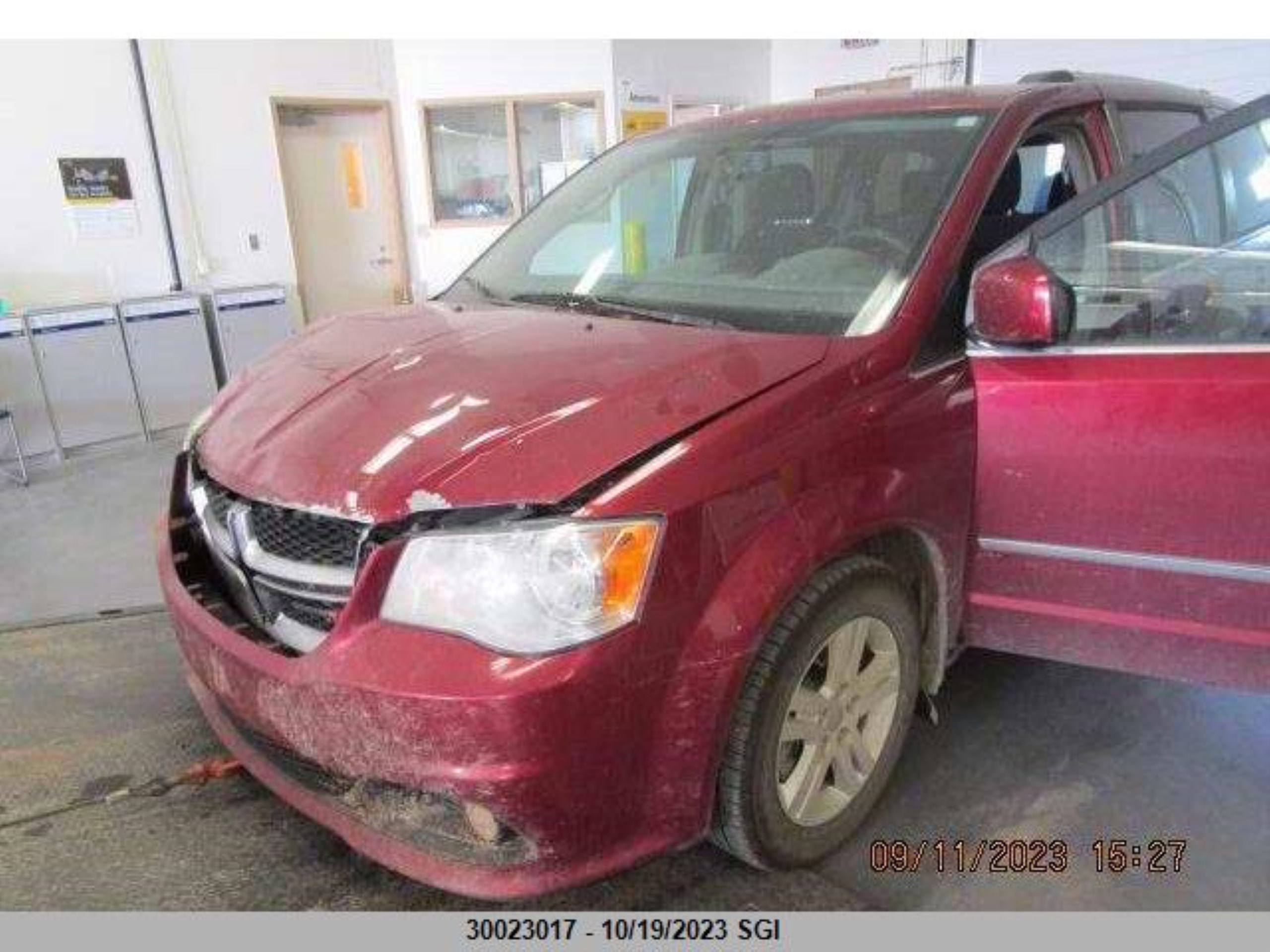 Photo 1 VIN: 2C4RDGDG5GR223646 - DODGE CARAVAN 