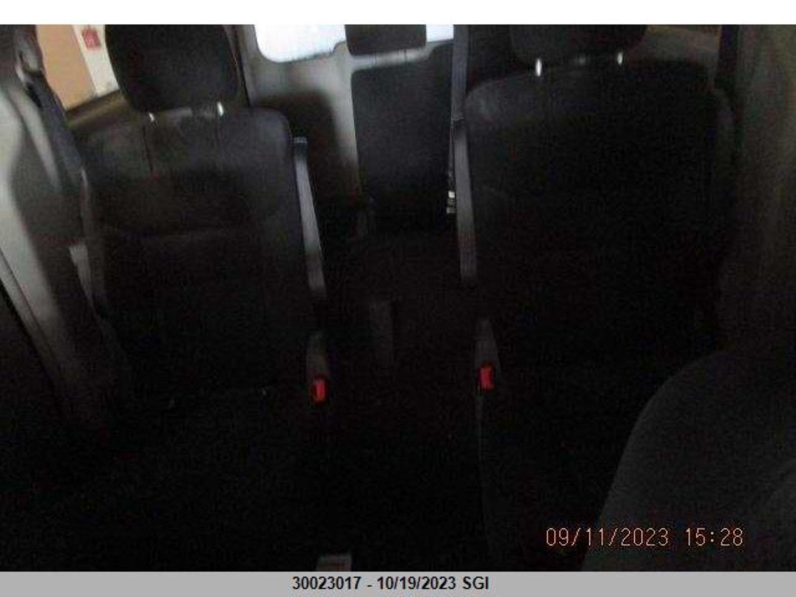 Photo 10 VIN: 2C4RDGDG5GR223646 - DODGE CARAVAN 