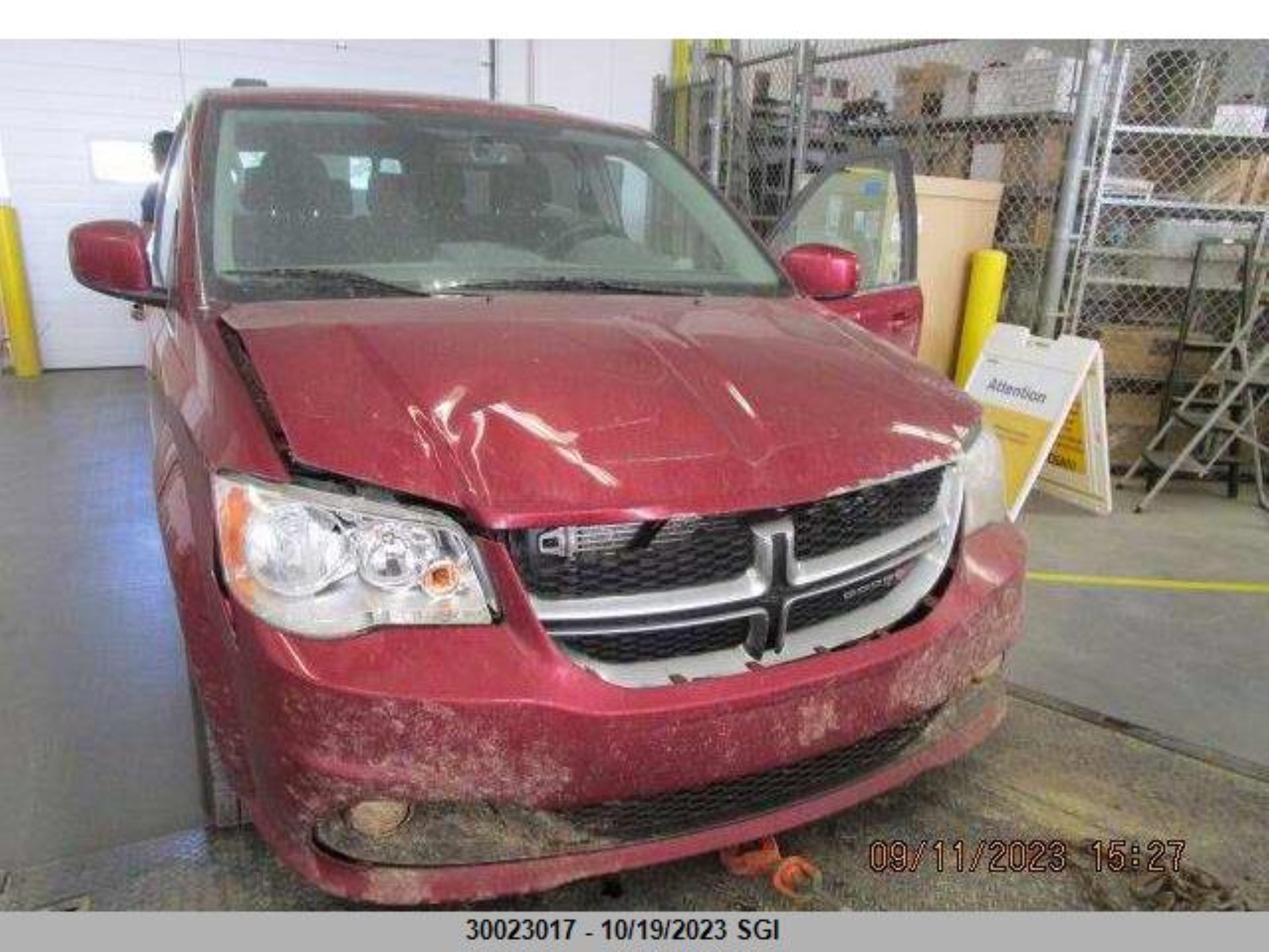 Photo 4 VIN: 2C4RDGDG5GR223646 - DODGE CARAVAN 