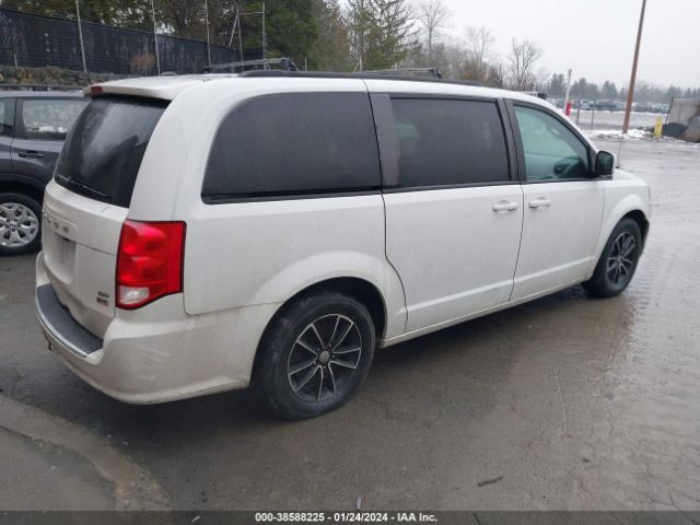 Photo 3 VIN: 2C4RDGEG0JR202127 - DODGE GRAND CARAVAN 