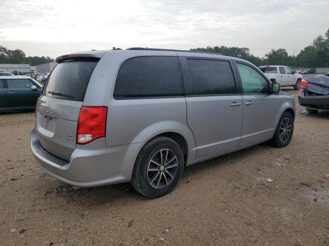 Photo 2 VIN: 2C4RDGEG0JR221129 - DODGE CARAVAN 