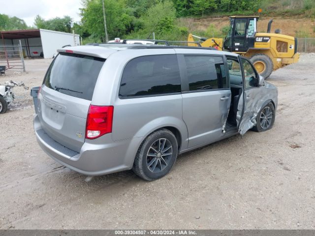 Photo 3 VIN: 2C4RDGEG0KR591661 - DODGE GRAND CARAVAN 