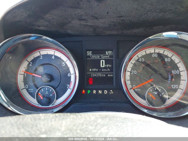 Photo 6 VIN: 2C4RDGEG0KR640910 - DODGE GRAND CARAVAN 