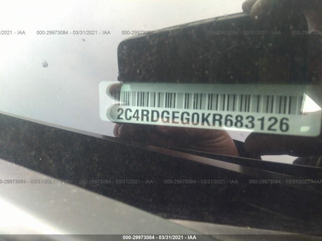 Photo 8 VIN: 2C4RDGEG0KR683126 - DODGE GRAND CARAVAN 