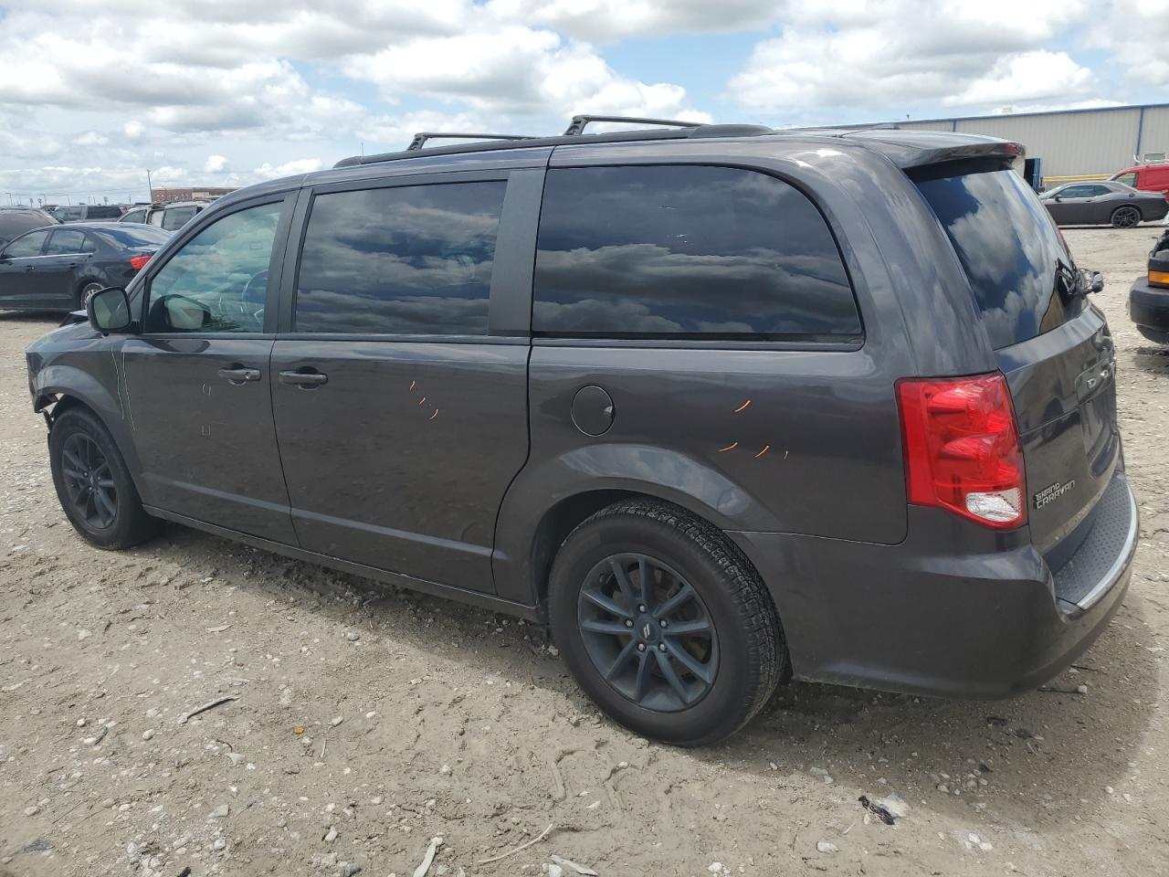 Photo 1 VIN: 2C4RDGEG0KR788748 - DODGE CARAVAN 